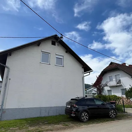 Viktring Apartment *